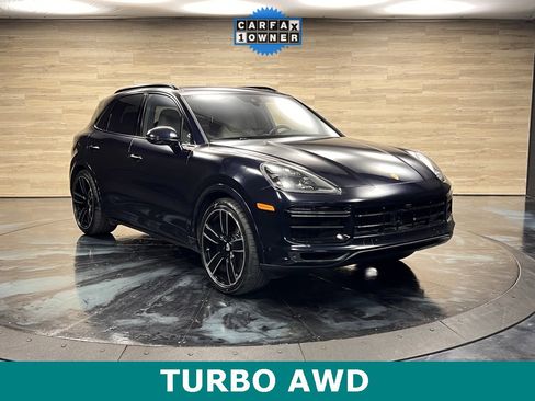 Used 2022 Porsche Cayenne Turbo image 1