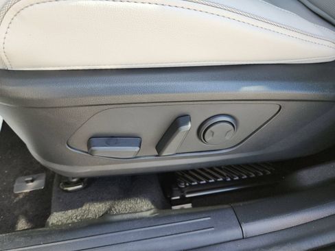 New 2026 Hyundai Tucson Limited FWD image 16