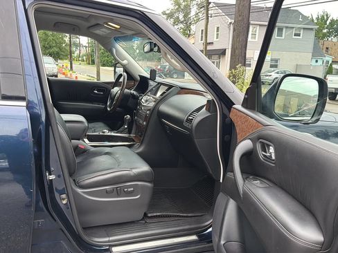 Used 2017 INFINITI QX80 4WD w/ Driver Assistance Package image 25