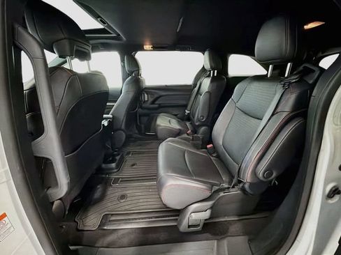 Certified 2025 Toyota Sienna XSE AWD/4WD image 20