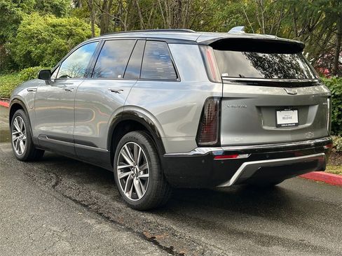 New 2026 Cadillac Vistiq Sport image 3