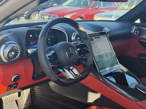 Used 2022 Mercedes-Benz SL 63 AMG 4MATIC image 28