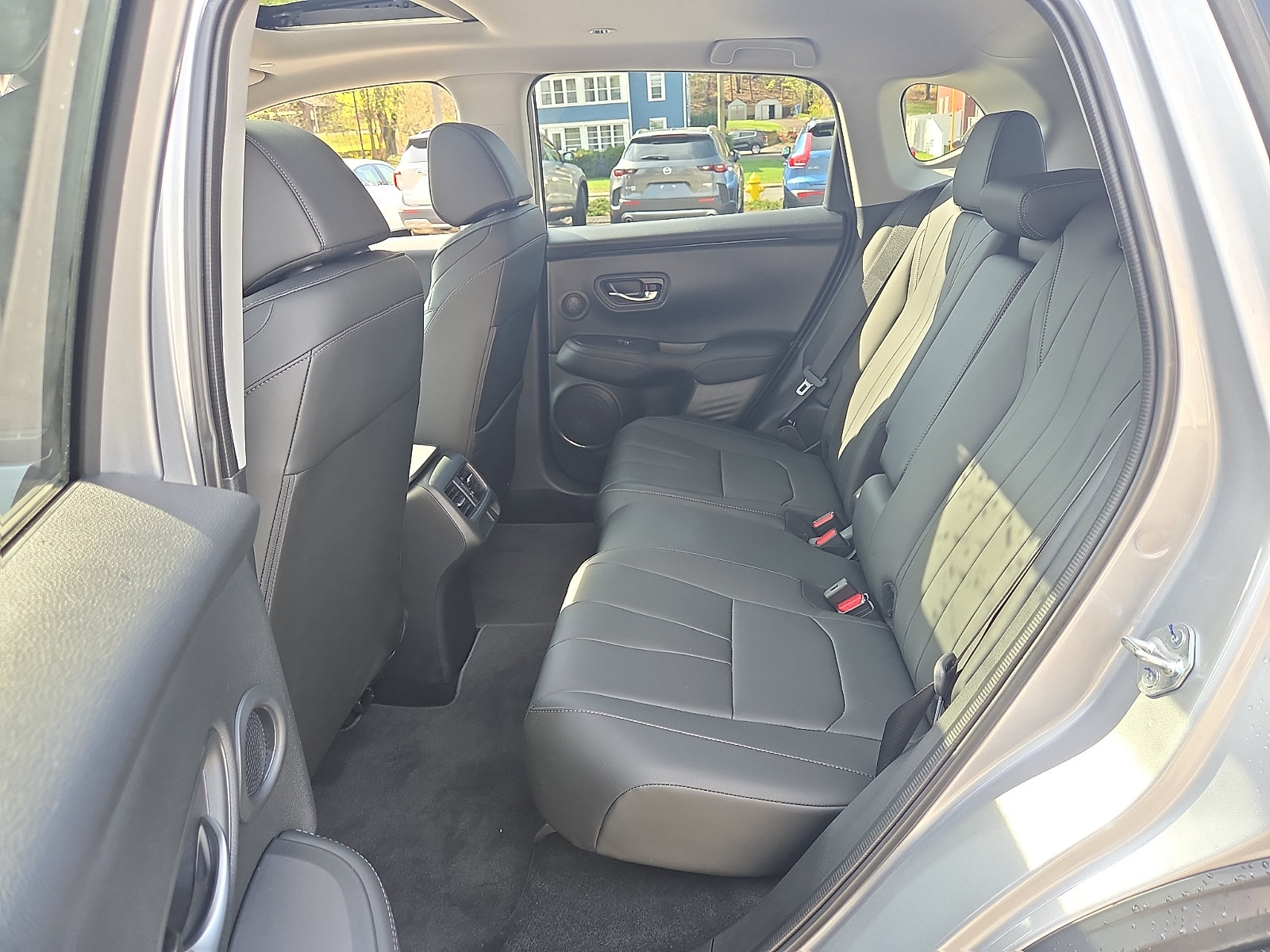 Used 2025 Acura ADX FWD image 11