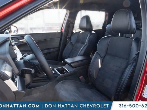 Used 2024 Mitsubishi Outlander SE image 13