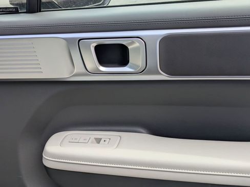 Used 2025 Hyundai Santa Fe SEL image 32