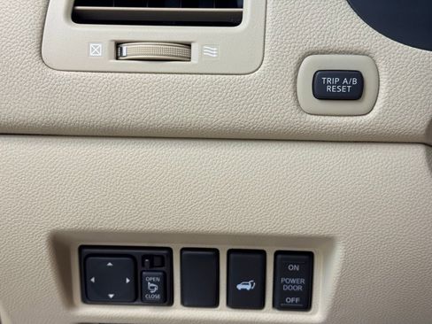 Used 2014 INFINITI QX70 2WD w/ Premium Package image 29