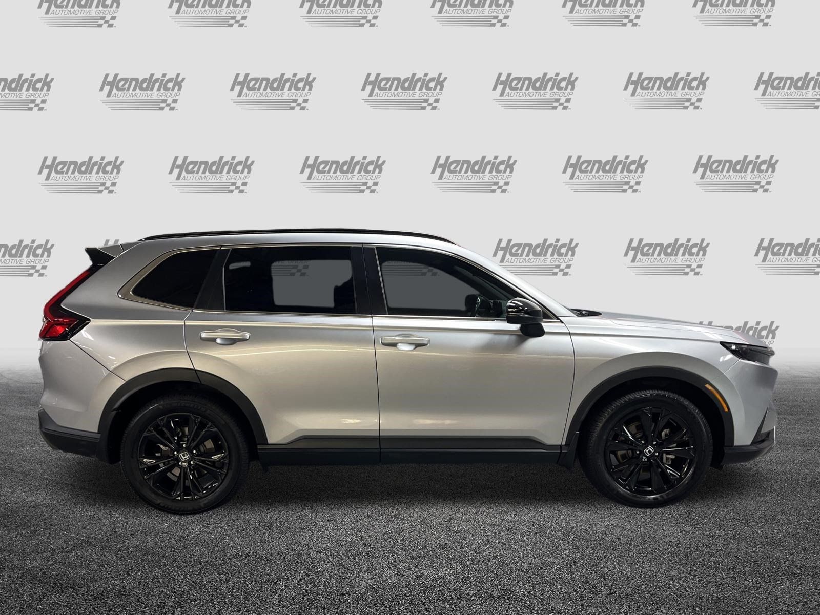 Used 2023 Honda CR-V Sport Touring image 11