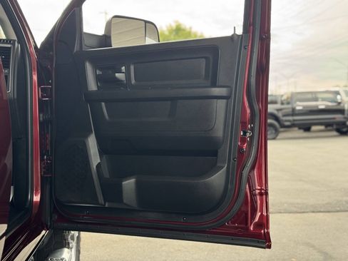 Used 2017 RAM 2500 Tradesman w/ Chrome Appearance Group AWD/4WD image 34