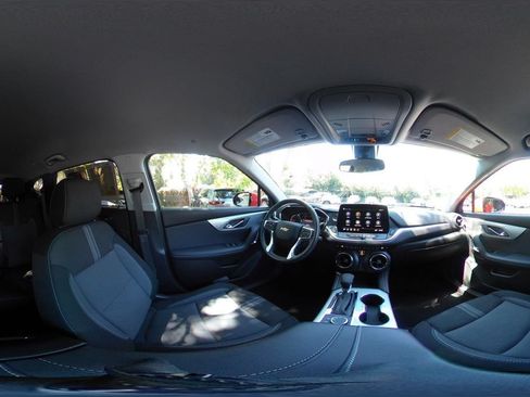 Used 2026 Chevrolet Blazer LT FWD image 38