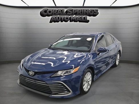 Used 2024 Toyota Camry LE image 3
