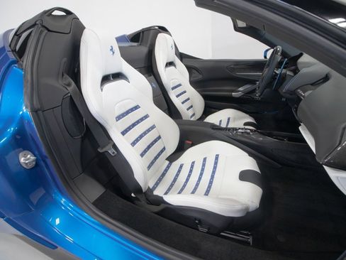 Used 2024 Ferrari SF90 Spider image 72