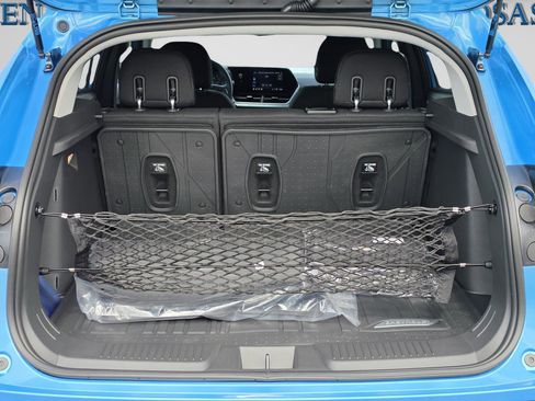 New 2026 Chevrolet Trax LS w/ LS Convenience Package FWD image 13