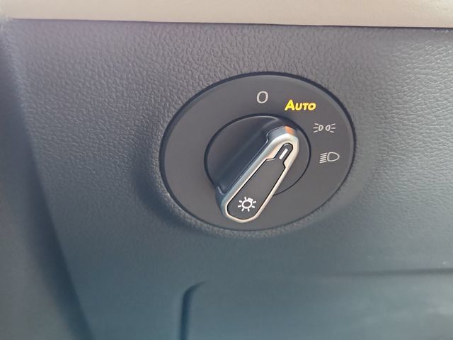 New 2026 Volkswagen Taos SE AWD/4WD image 20