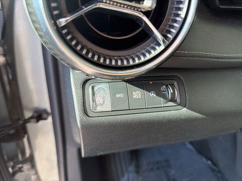 Used 2025 Chevrolet Equinox LT image 16