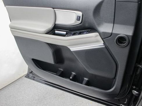 Certified 2025 Ford Expedition Active AWD/4WD image 14