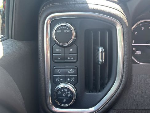 Used 2022 GMC Sierra 1500 SLT w/ SLT Premium Package AWD/4WD image 10