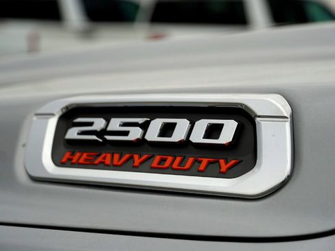 Used 2024 RAM 2500 Big Horn w/ Bed Utility Group image 9