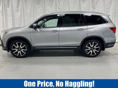 Used 2019 Honda Pilot Elite image 4