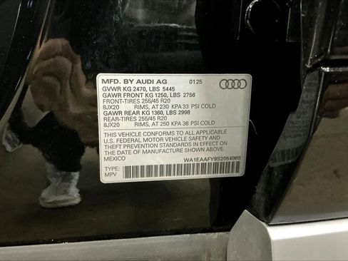 Certified 2025 Audi Q5 2.0T Premium Plus w/ Premium Plus Package image 36