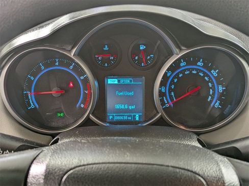 Used 2014 Chevrolet Cruze LS image 19
