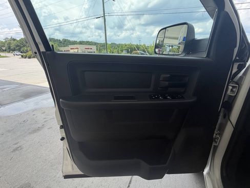 Used 2011 RAM 2500 ST w/ ST Popular Equipment Group RWD image 14