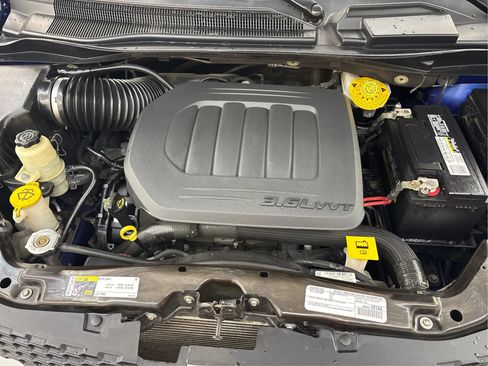 Used 2020 Dodge Grand Caravan SXT FWD image 28