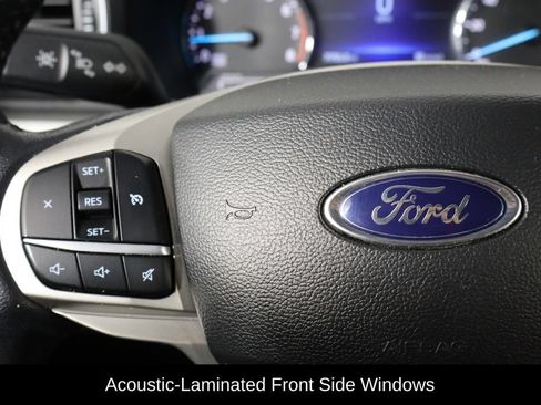 Used 2022 Ford Explorer XLT w/ Equipment Group 202A AWD/4WD image 8