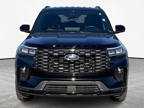 Certified 2025 Ford Explorer ST-Line w/ ST-Line Street Pack AWD/4WD image 3