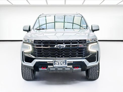 Used 2024 Chevrolet Tahoe Z71 w/ Luxury Package AWD/4WD image 2
