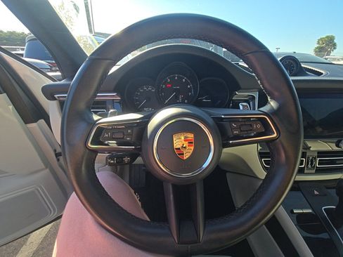 Used 2023 Porsche Macan AWD/4WD image 14