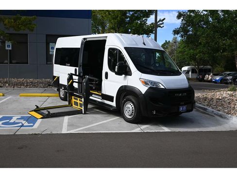 Used 2024 RAM ProMaster 2500 w/ Convenience Group FWD image 2