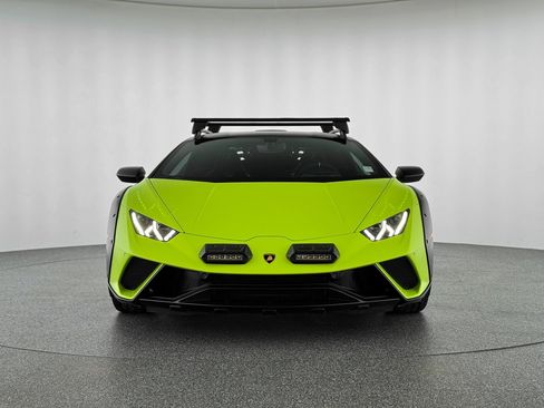 Used 2023 Lamborghini Huracan Sterrato image 10