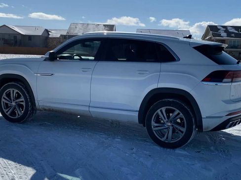 Used 2024 Volkswagen Atlas Cross Sport SEL R-Line image 6