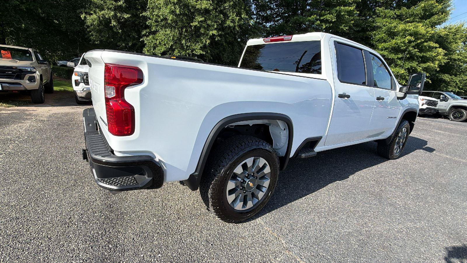 New 2026 Chevrolet Silverado 2500 Custom w/ Custom Value Package AWD/4WD image 8