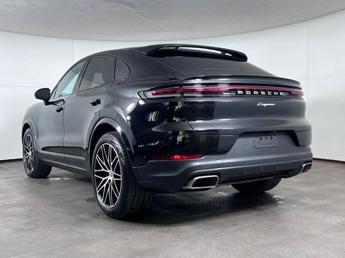 Certified 2026 Porsche Cayenne Coupe AWD/4WD image 3