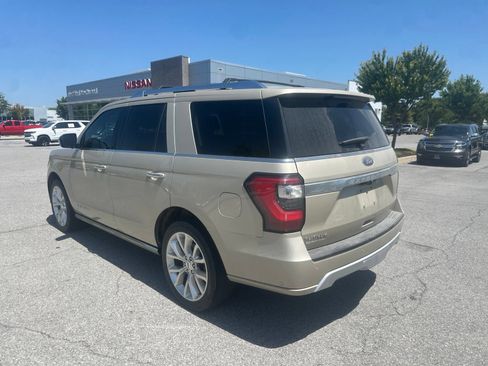 Used 2018 Ford Expedition Platinum AWD/4WD image 7