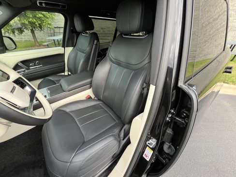 Used 2024 Land Rover Range Rover Long Wheelbase SE AWD/4WD image 16