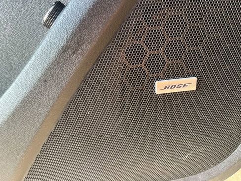 Used 2023 Chevrolet Traverse Premier w/ Redline Edition image 3