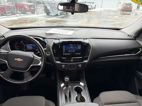 Used 2020 Chevrolet Traverse LT image 14