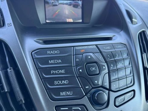 Used 2014 Ford Transit Connect XL image 17