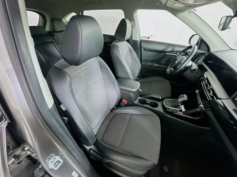 Used 2025 Kia Seltos S image 30