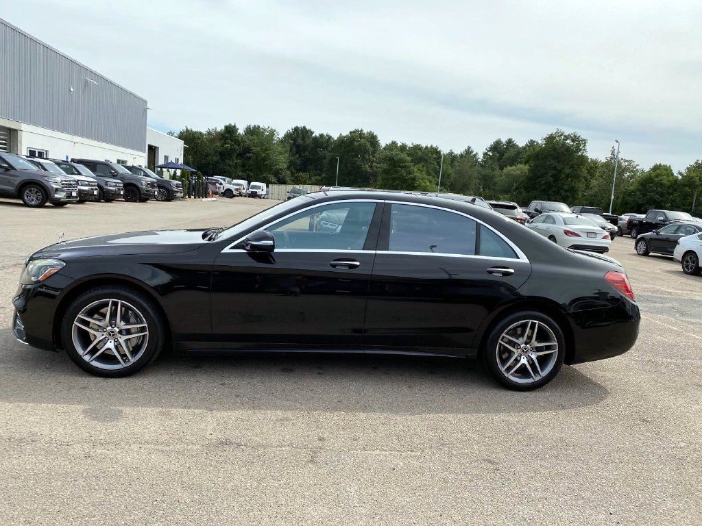 Used 2019 Mercedes-Benz S 560 4MATIC Sedan image 7