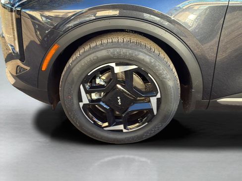 New 2026 Kia Sportage EX FWD image 33