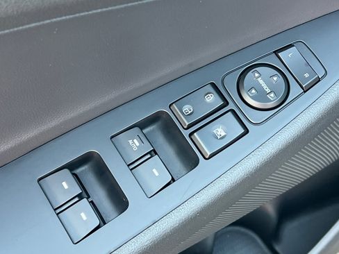 Used 2019 Hyundai Tucson Sport image 13