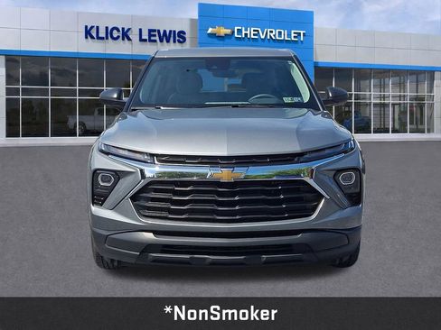 Used 2024 Chevrolet TrailBlazer LS w/ LS Confidence Package FWD image 2