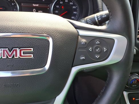 Used 2022 GMC Terrain SLT w/ Tech Package AWD/4WD image 25