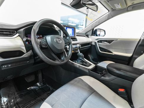 Used 2024 Toyota RAV4 XLE w/ Convenience Package AWD/4WD image 4