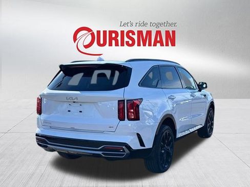 Used 2023 Kia Sorento SX image 2