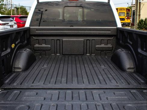 Used 2024 Ford F150 Lariat AWD/4WD image 39