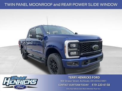 New 2026 Ford F250 Lariat w/ Black Appearance Package